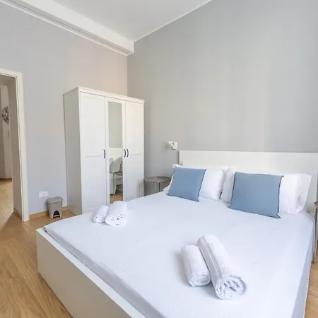 Apartment Borgovico13 Como